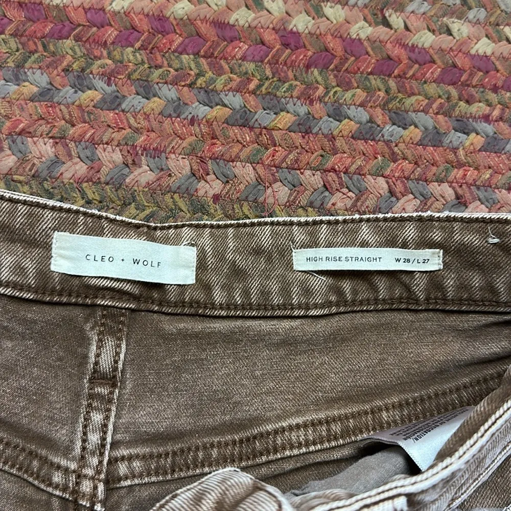 CLEO + WOLF BROWN RIPPED KNEE DENIM STRETCH JEANS HIGH RISE STRAIGHT Size 28 - Image 2