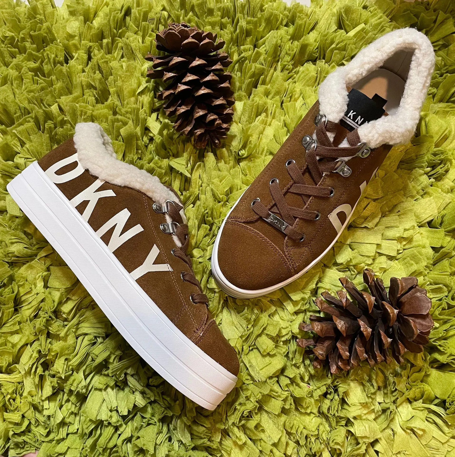 Women's Suri Lace up Platform Brown Suede Faux Fur Sneakers - Image 5
