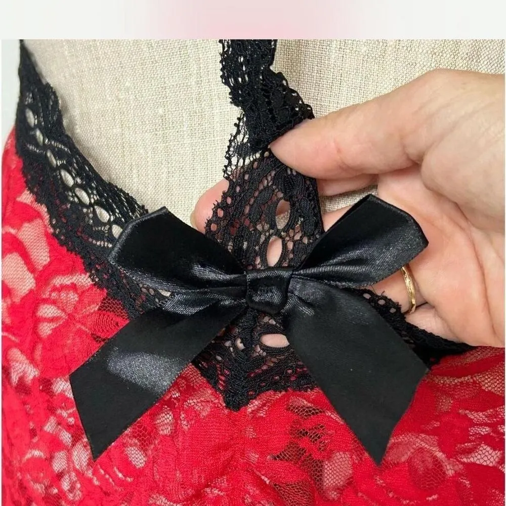 Dreamgirl Women's Red and Black Mixed Lace Sexy T-Back Chemise One Size - Image 5