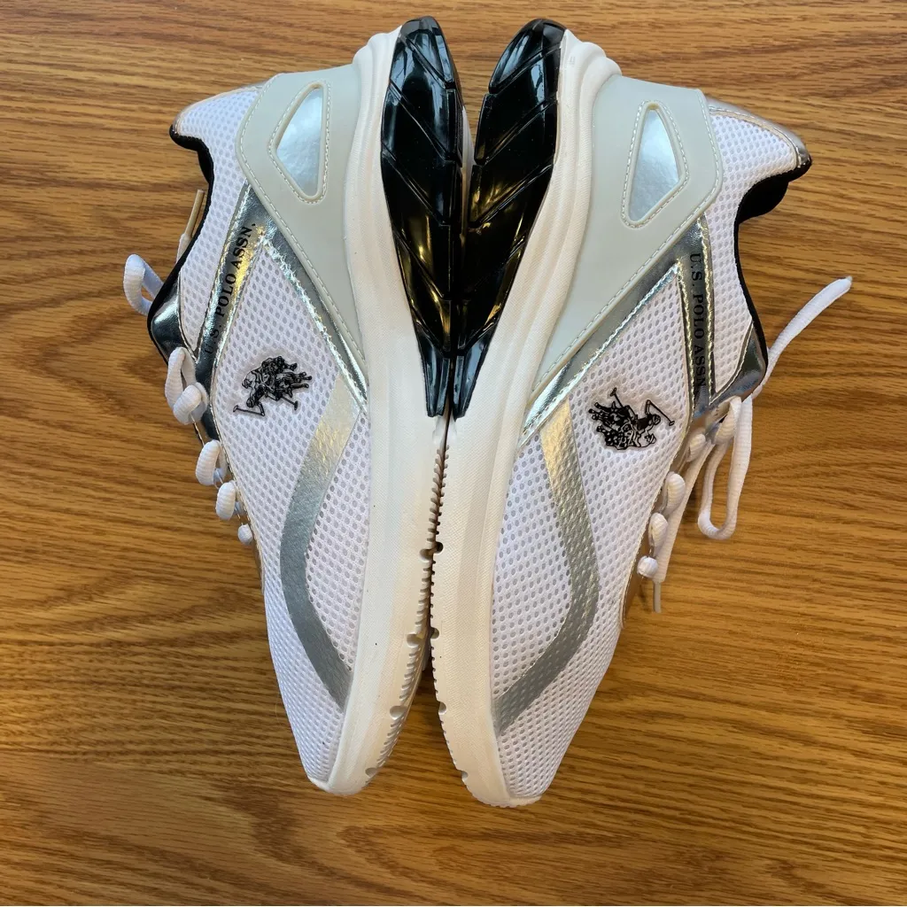 U.S. POLO ASSN. Sneakers Size 9.5 White Mesh Metallic Silver Accents Black Logo - Image 5