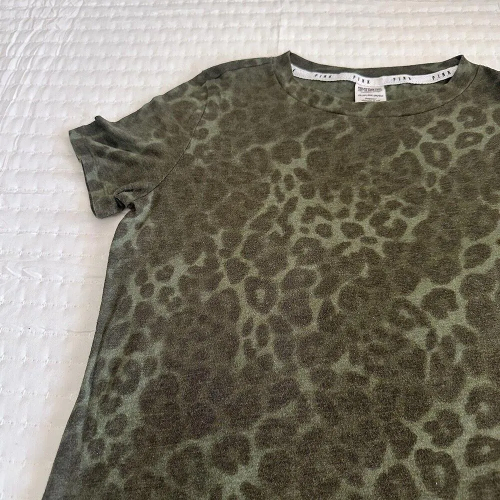 Victoria’s Secret PINK Animal Print T Shirt Tee Top Sz XS Extra Small Sleepwear Green - Image 2