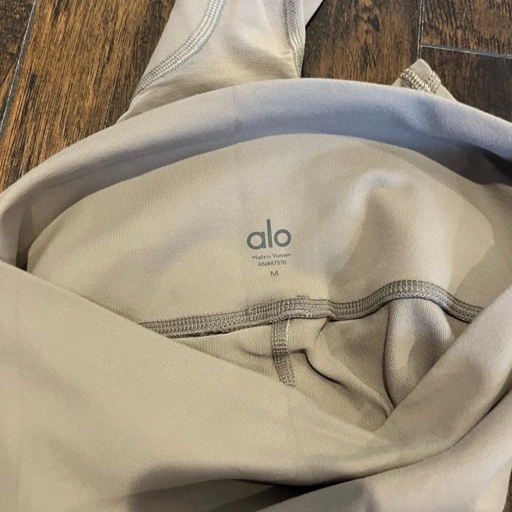 Tan capri leggings - Image 3