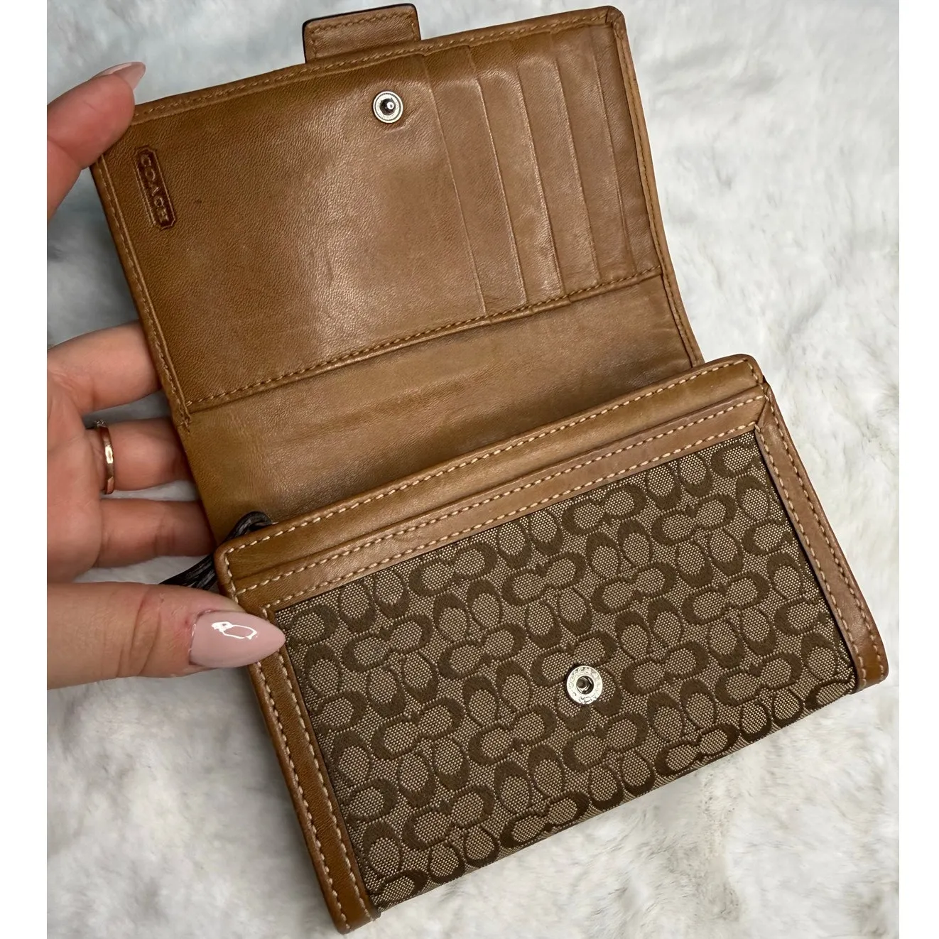 Coach y2k  Vintage Brown Soho Buckle Wallet - Image 3