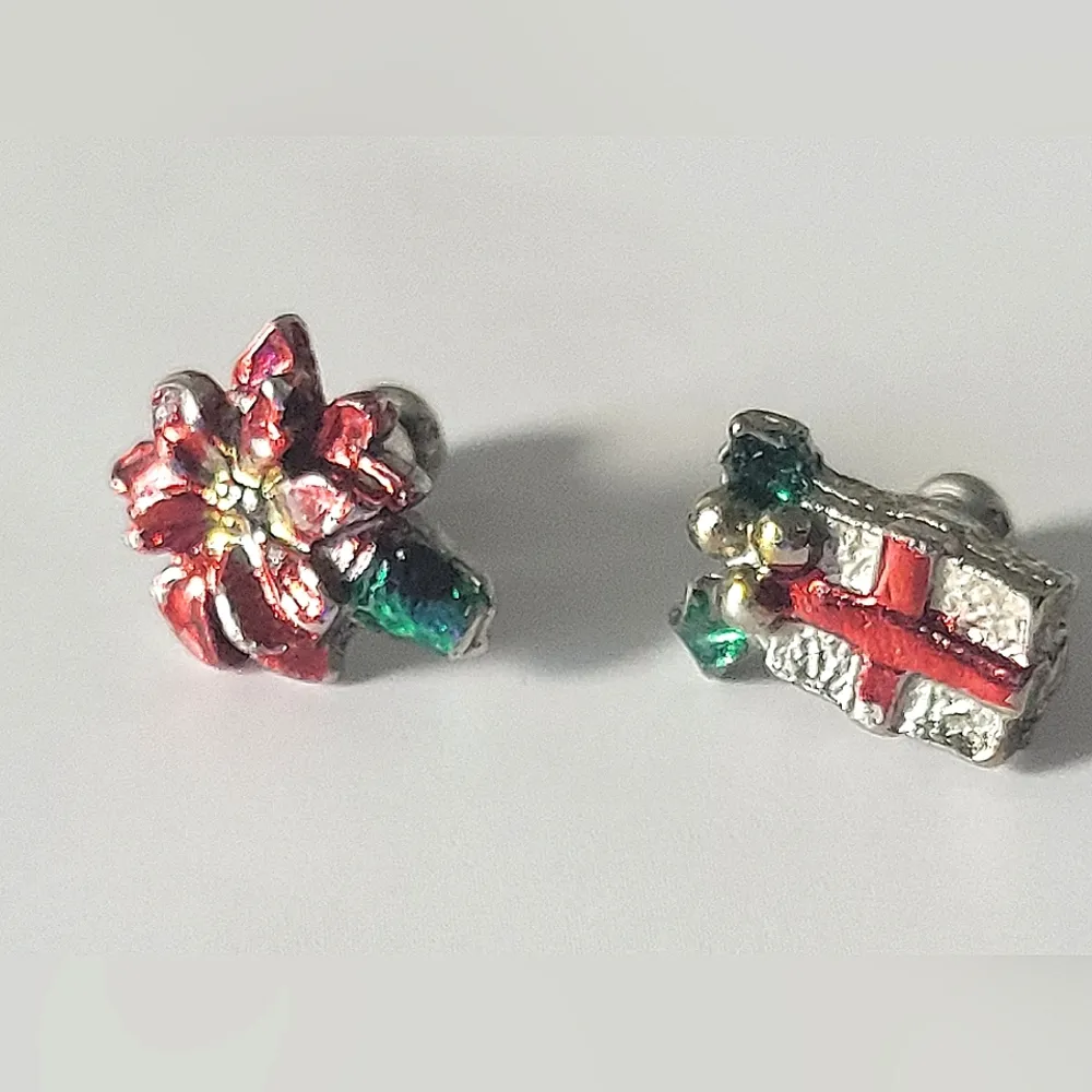 Vintage Tiny Dainty Christmas Mismatch Post Pierced Earrings Stocking Stuffer Red - Image 2