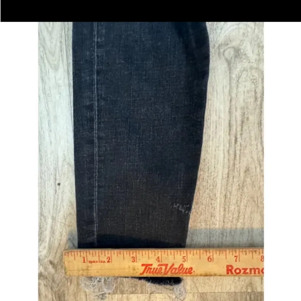 Abercrombie & Fitch High rise ankle jeans floral embroidered distressed size 26 - Image 9