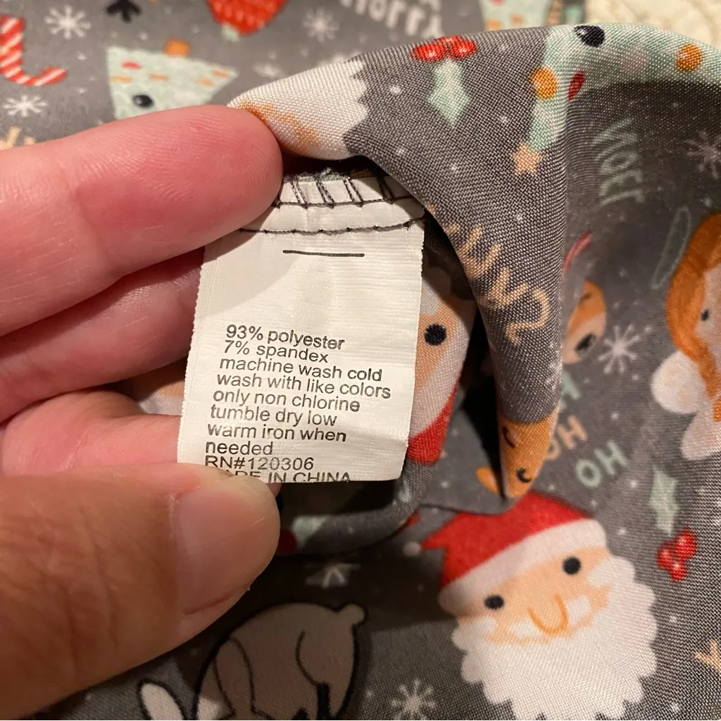 Scrubaid Women’s Holiday Cheer Scrub Top Size Large Red - Image 11