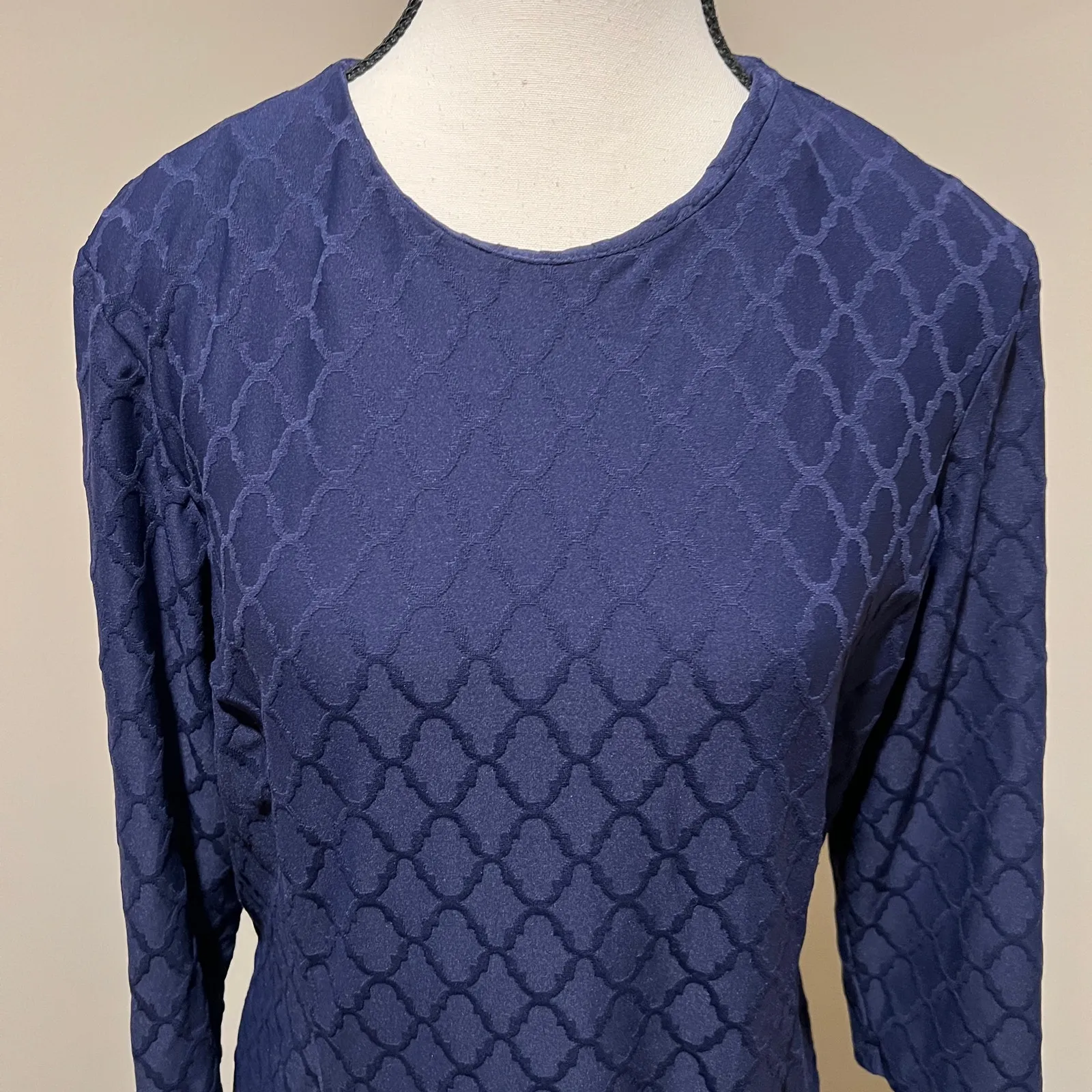 J. McLaughlin Textured Catalyst Midi Dress Navy Blue Embossed Pockets Size L - Image 3