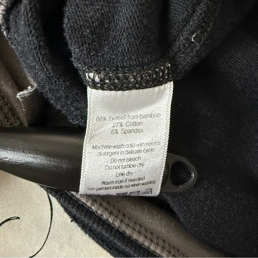 Cropped Lightweight Joggers Size XS  Athleisure - Image 4