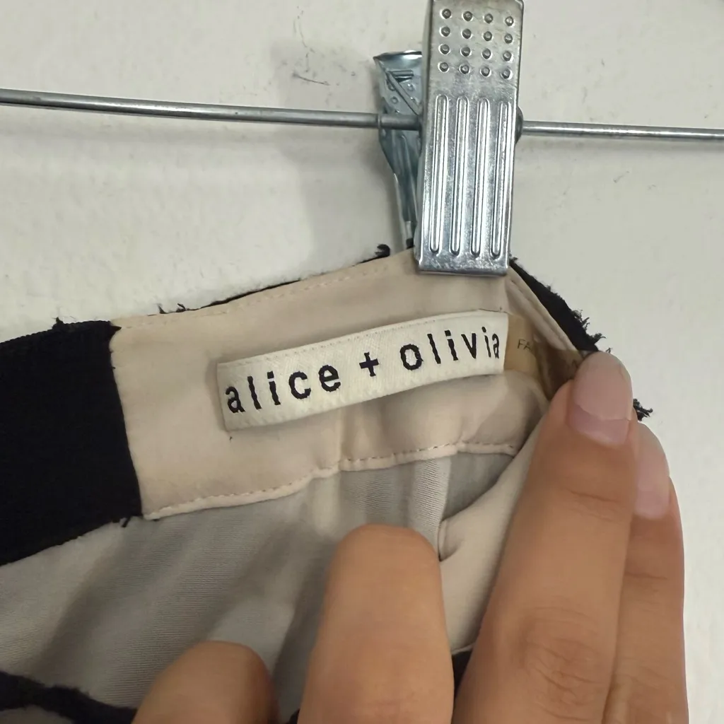 Alice + Olivia Viviana Black Floral Cutout A-Line Skirt - Image 6