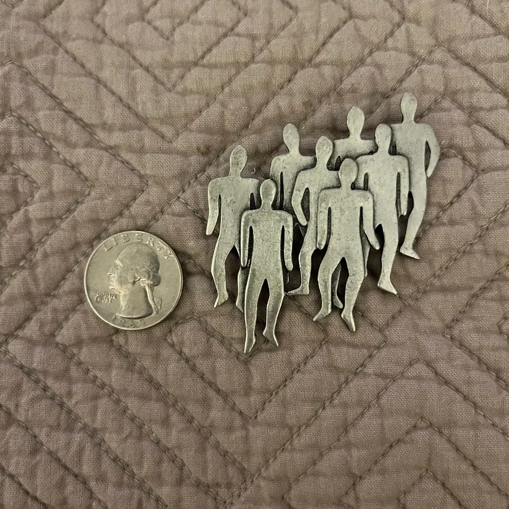 JJ Crowd of‎ People Silver Tone Vintage 1988 Pin Brooch - Image 2