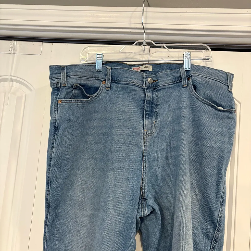 Signature By Levi Strauss Heritage Boyfriend Jeans Size 20‎ - Image 3