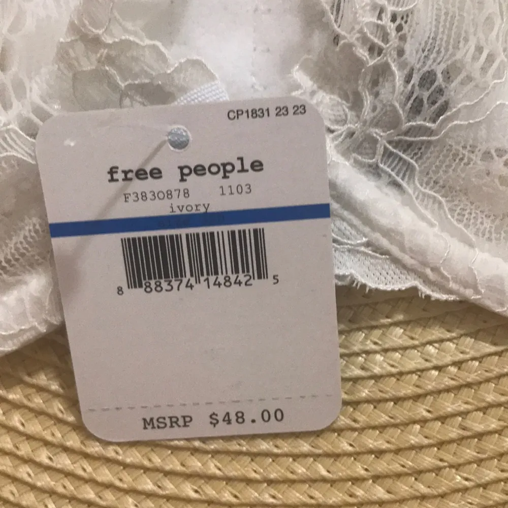 Free People Lace Plunge Bra - Image 3