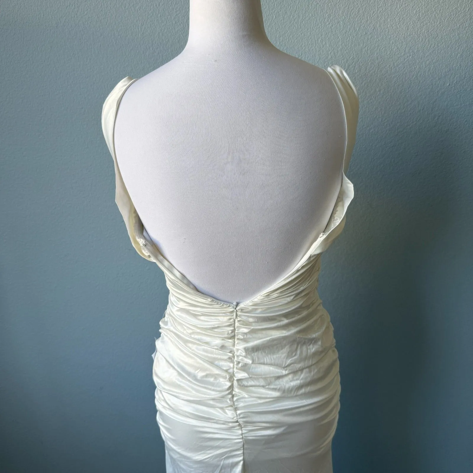 Lulus Torri White Satin Off-the-Shoulder Maxi Dress Size Medium - Image 8