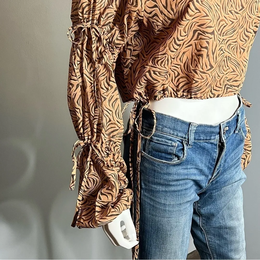 Charlie Holiday NEW Tiger Animal Print Crop Top Brown Balloon Sleeve Boho Y2K 8 - Image 4