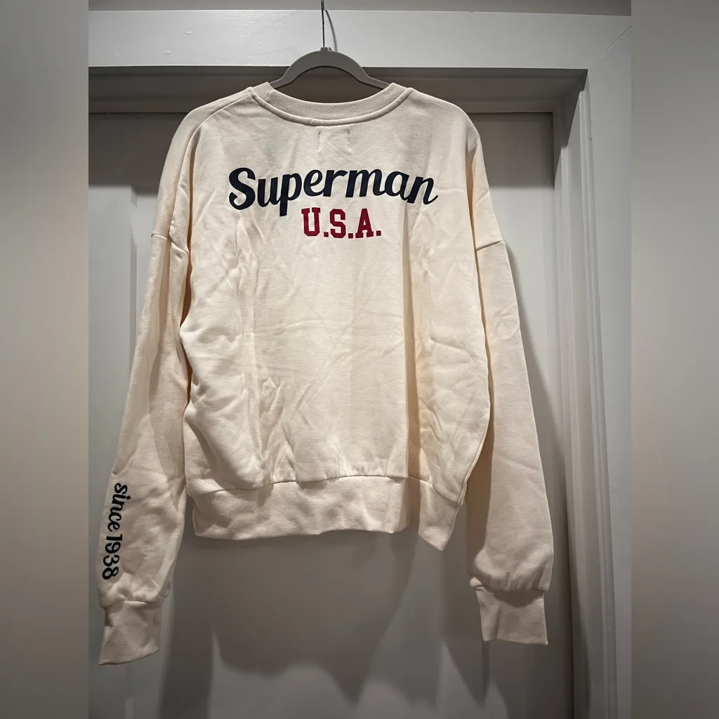 NWOT Superman Cream Off-white American Flag Oversized Sweatshirt XL - Image 8
