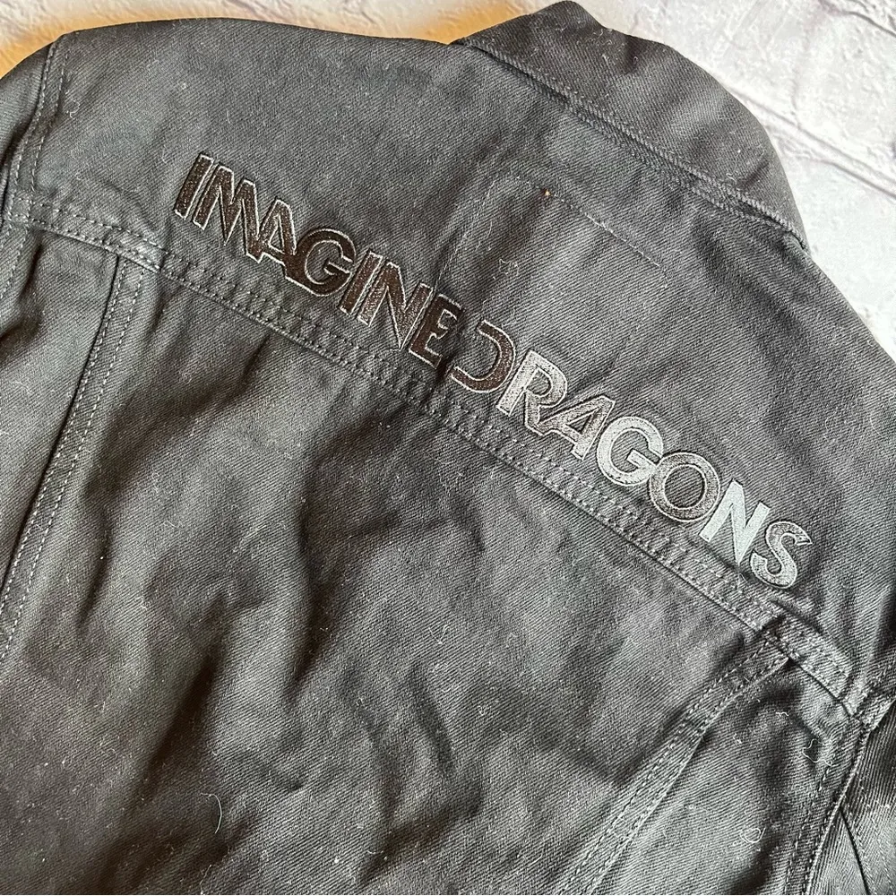 Levi’s Imagine Dragons Black Denim Womens Small Embroidered Jean Jacket
. - Image 3