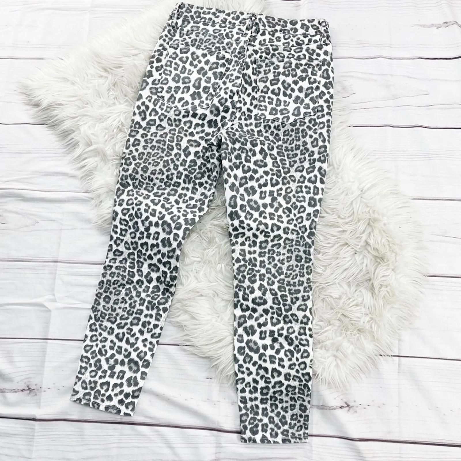 Good American Good Waist CropAnkle Skinny Jeans in‎ Snow Leopard Size 12 / 31 - Image 6