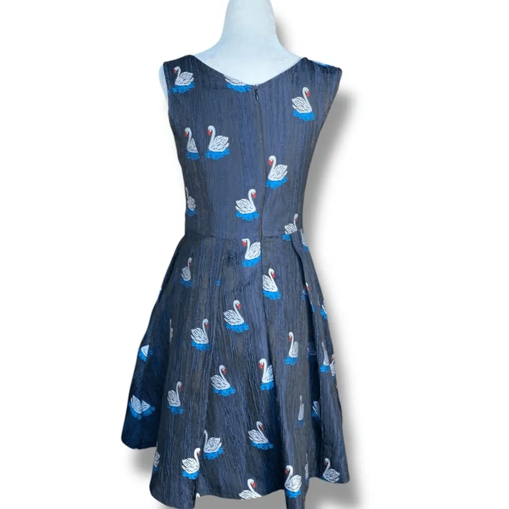 Retro Navy Blue Swan Print Sleeveless Fit and Flare Dress Bow Detail V Neckline - Image 3