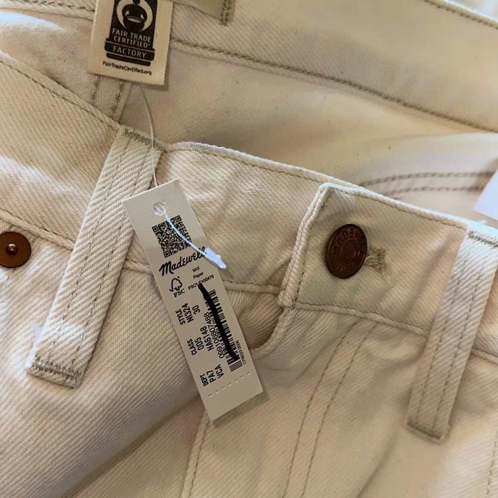 NWT  Baggy Straight Jeans in Vintage Canvas Wash - Image 5