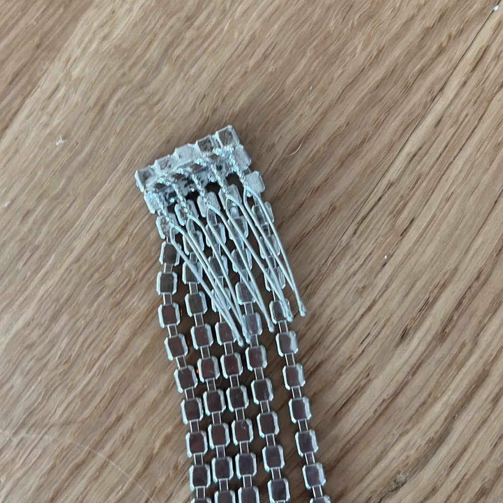 NWOT AREA OMBRE CYSTAL FRINGE RHINESTONE HAIR COMB CLIP - Image 5