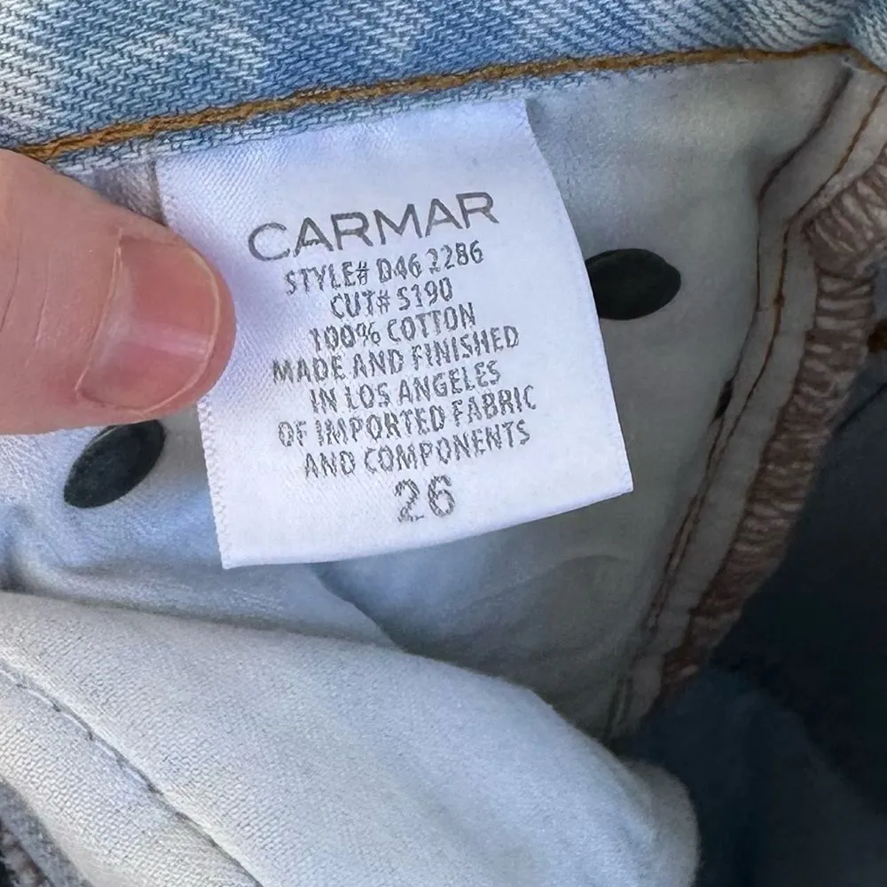 LF Carmar Women’s 26 Dakota Emelia Distressed Knee Crop Jeans - Image 4