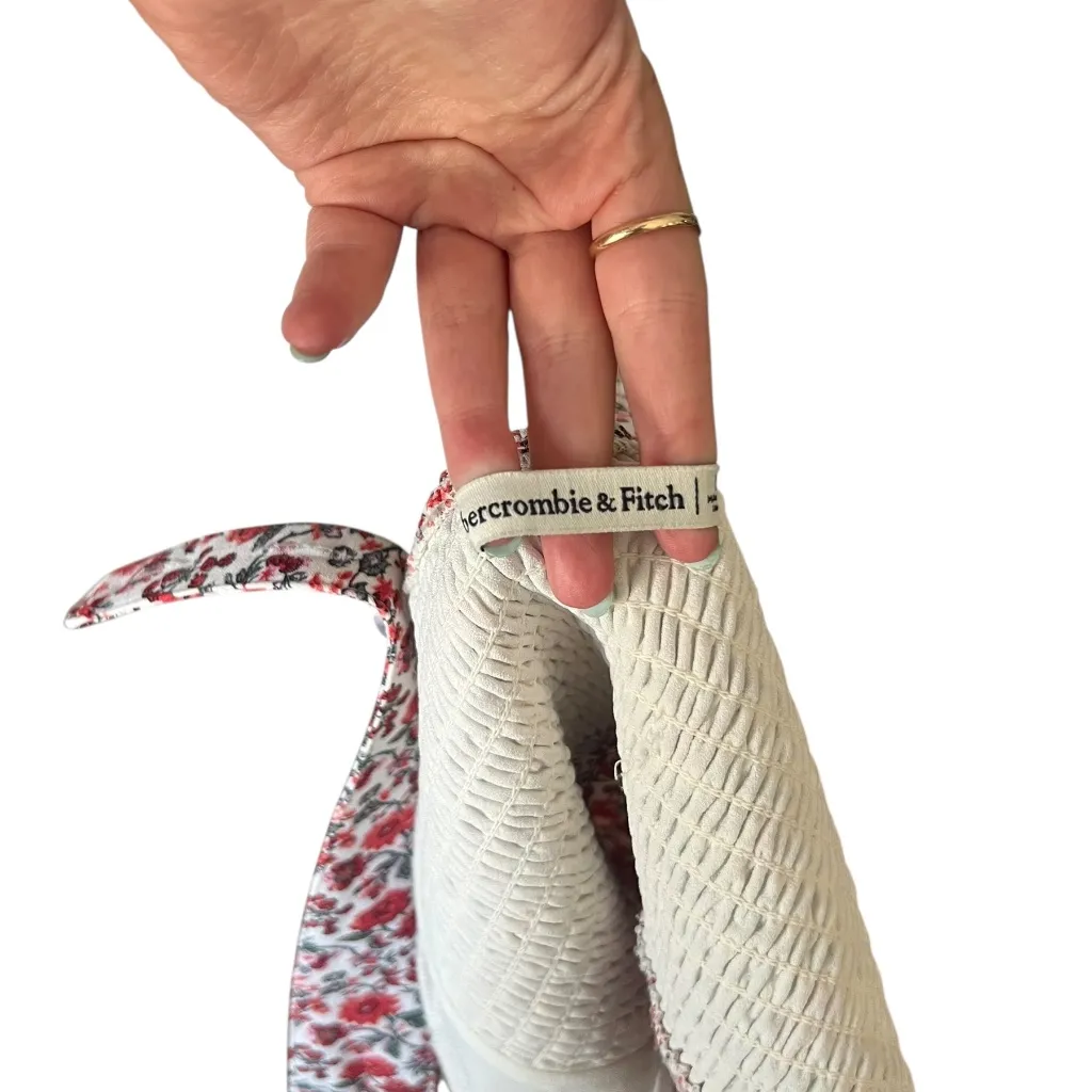 Abercrombie & Fitch Red & White Floral Crop Top Tank Large - Image 4