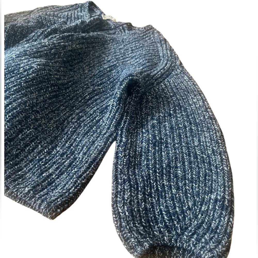 COS oversized heavy weight chunky knit sweater, size Large - Image 2