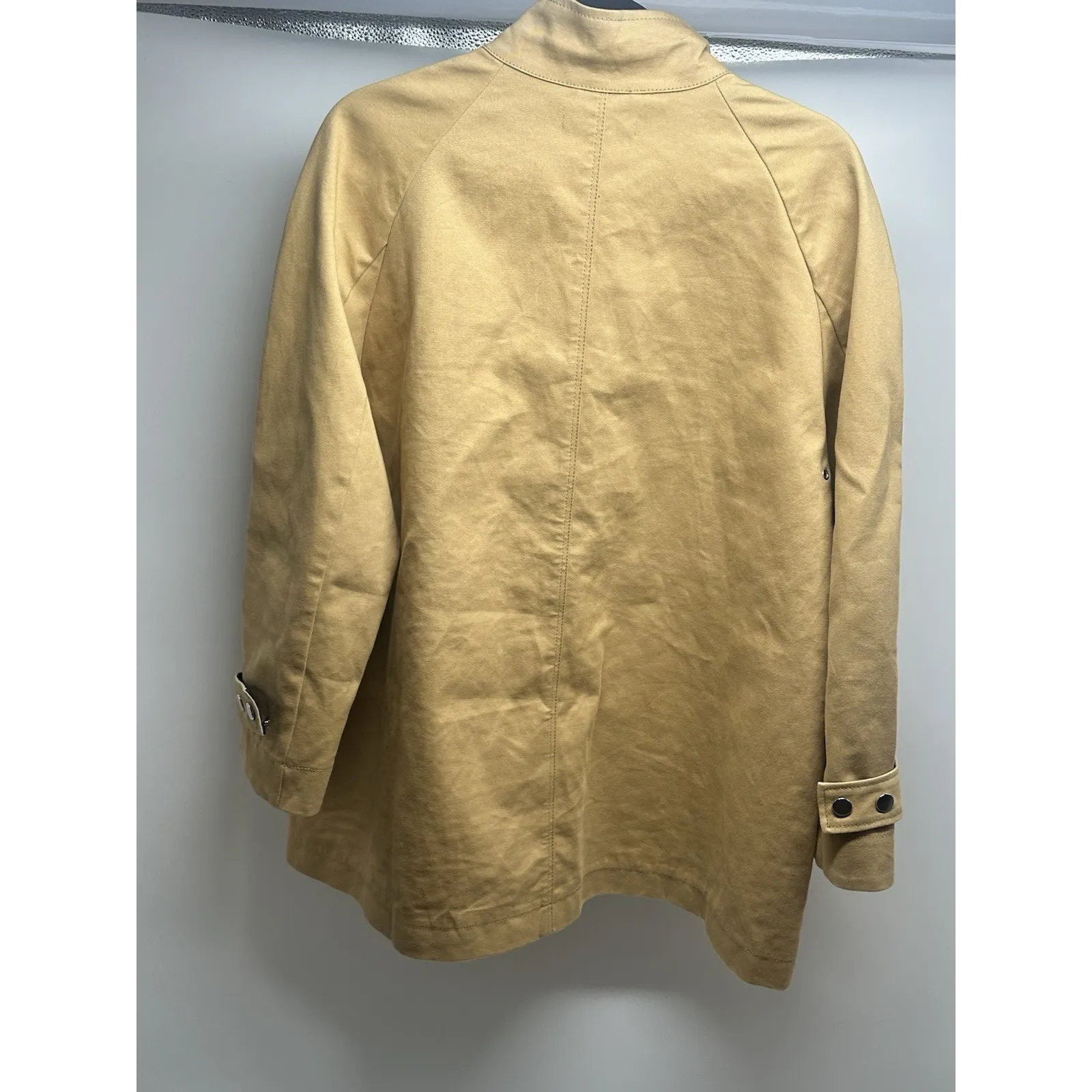 H&M tan canvas field jacket with snap button front,‎ large flap pockets,size M Brown Size M - Image 2