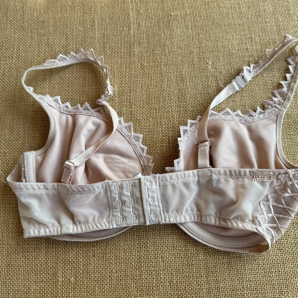 Marie Jo Elegant Lace Trimmed Bra Size UK 34D Tan - Image 3