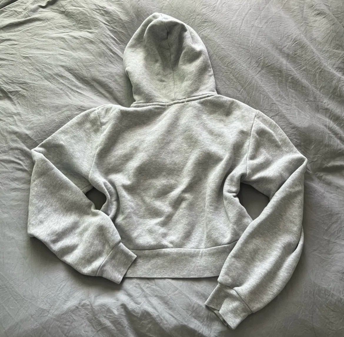 Cropped Hoodie - Image 3