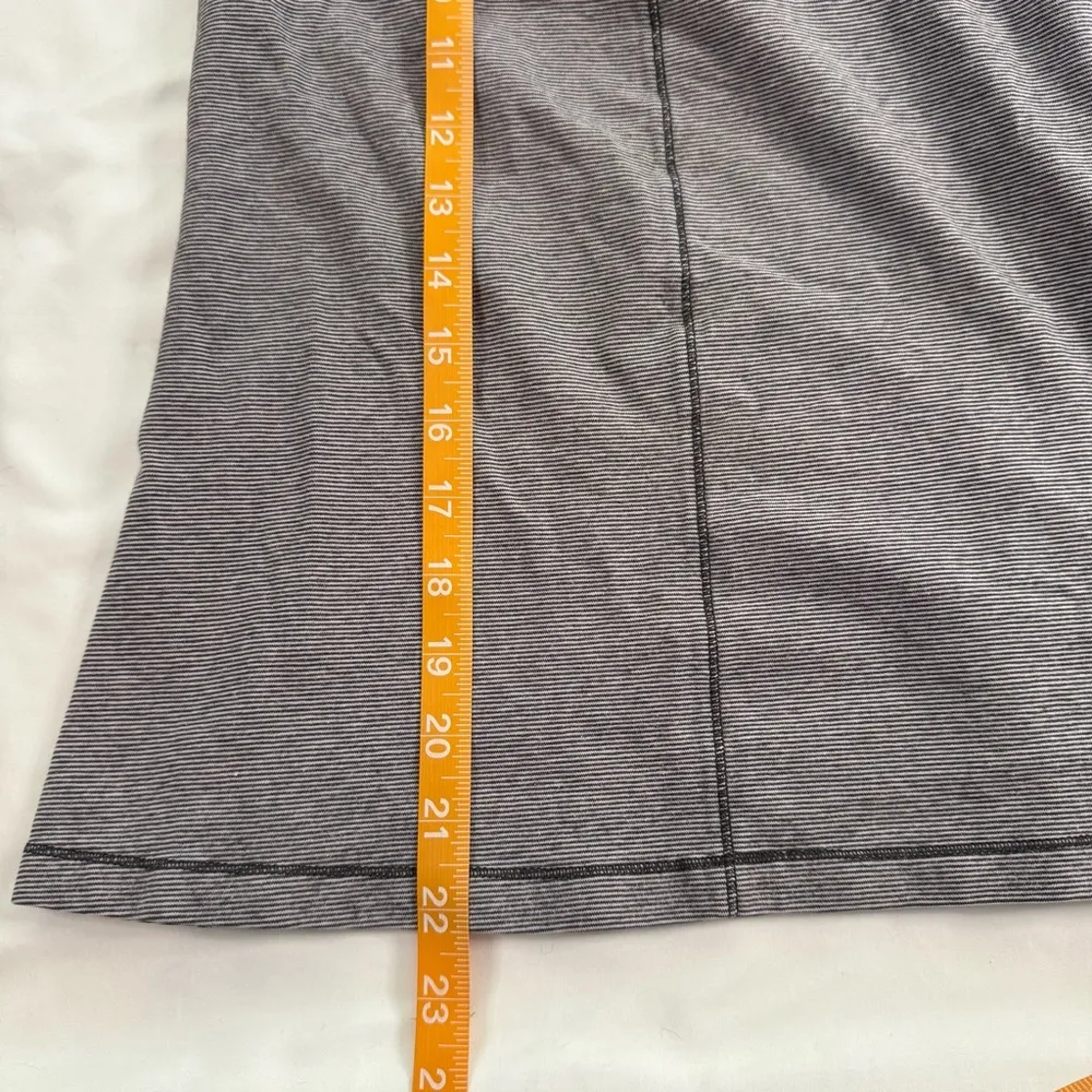 Lululemon Motivate Tank Top Blue Grey Racerback Size 4 Gym Fitted Halter Neck - Image 4