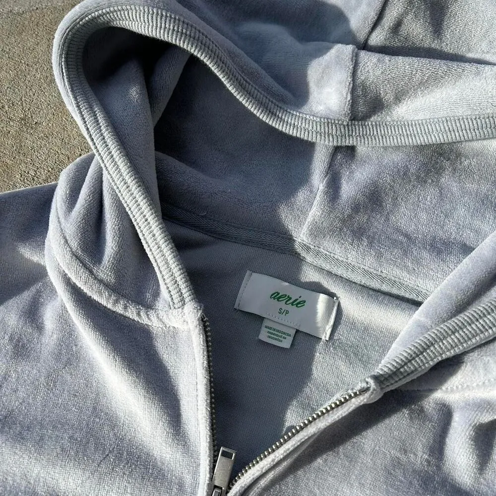 Aerie Women's Grey Hoodie - Image 3