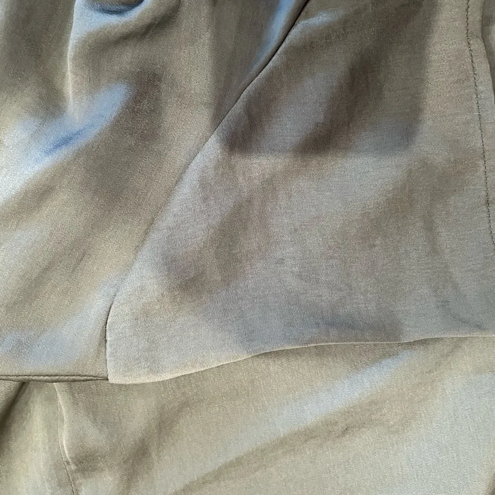 Banana Republic Olive Blouse - Image 8