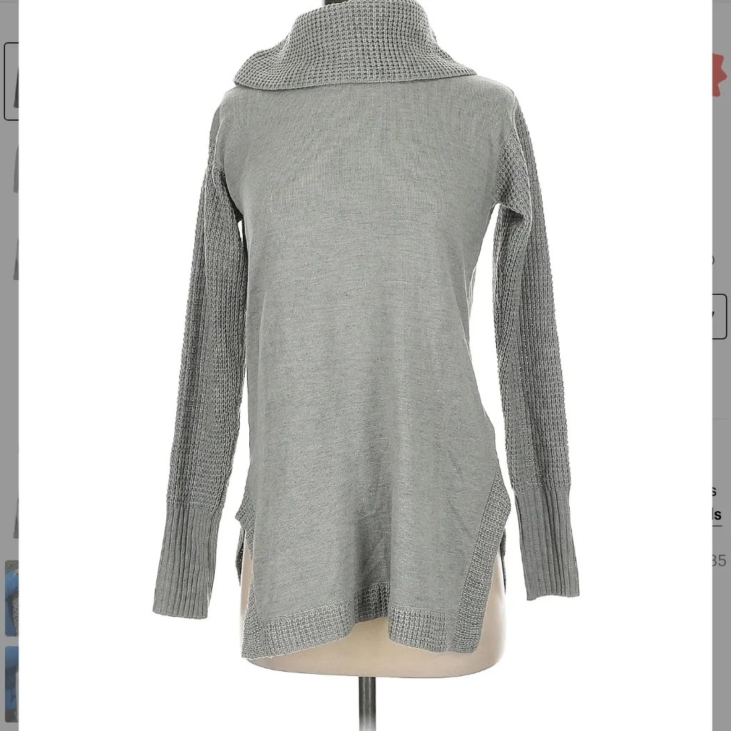 Venus Faux Split Back Button Accent Gray Turtleneck Sweater size small - Image 2