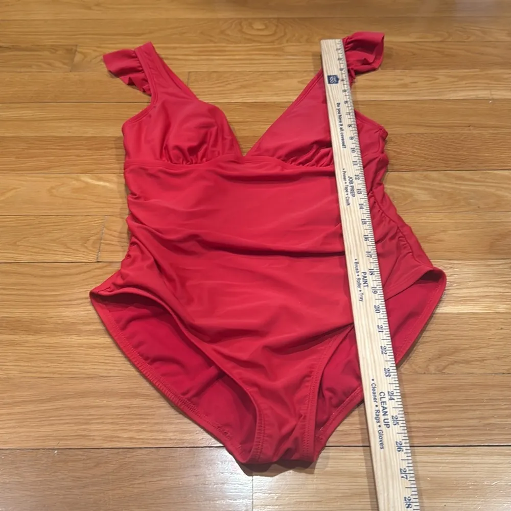 Kona sol women red one piece swimsuit size medium. - Image 5
