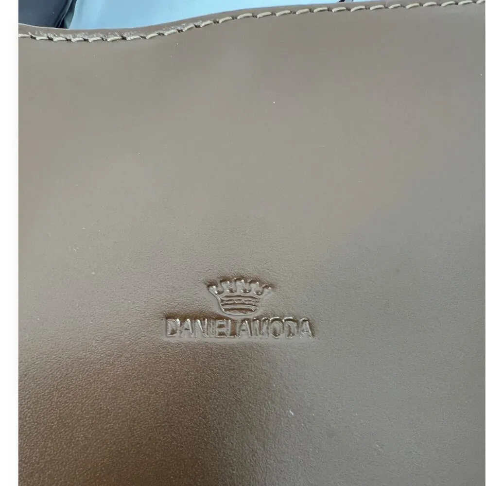 Vintage ITALIAN Designer Daniella Moda HANDBAG Asymmetrical Crossbody Bag Purse Brown - Image 5