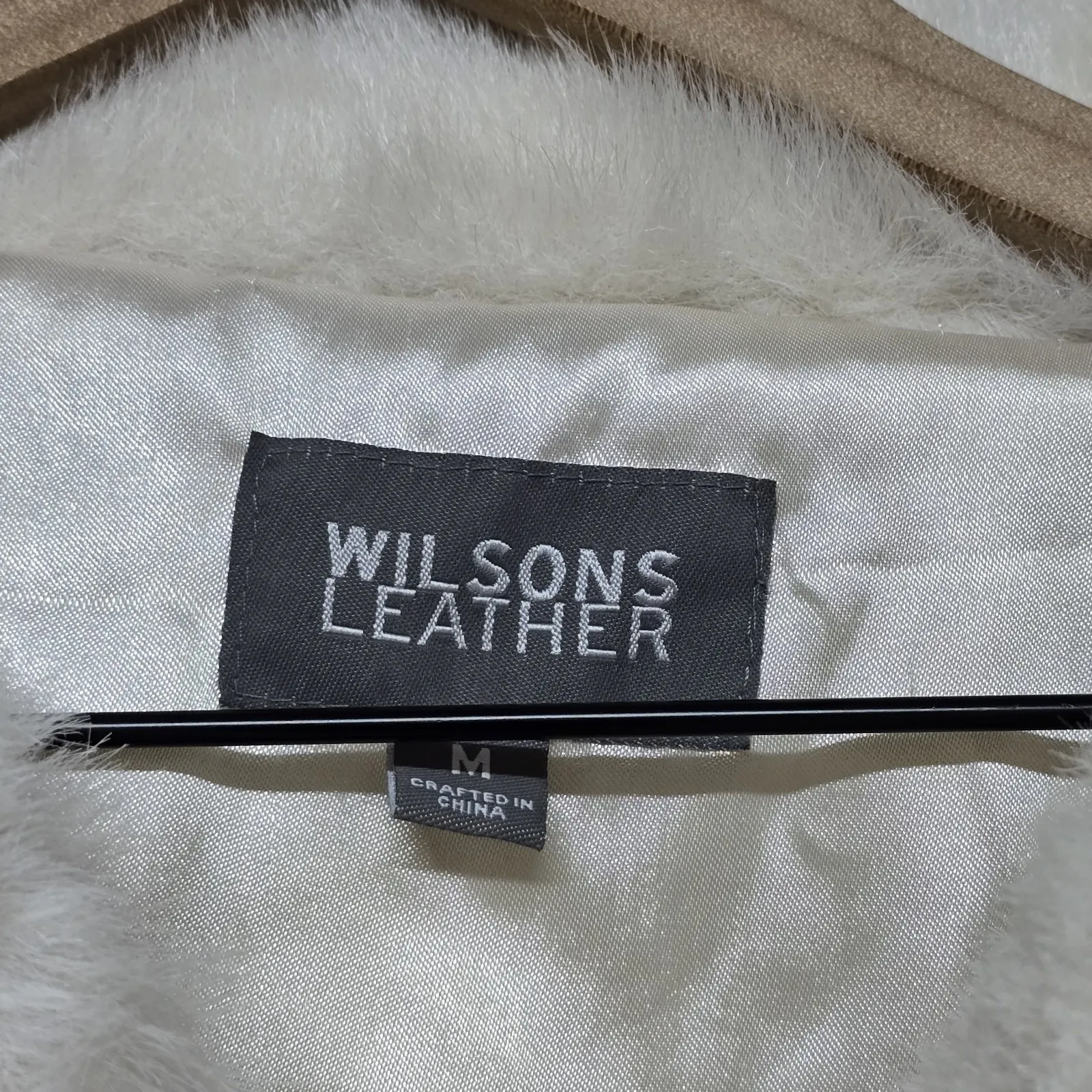 Luxury Wilson Leather White Faux Fur Designer Plush Coat Jacket Sz M NWT Size M - Image 3