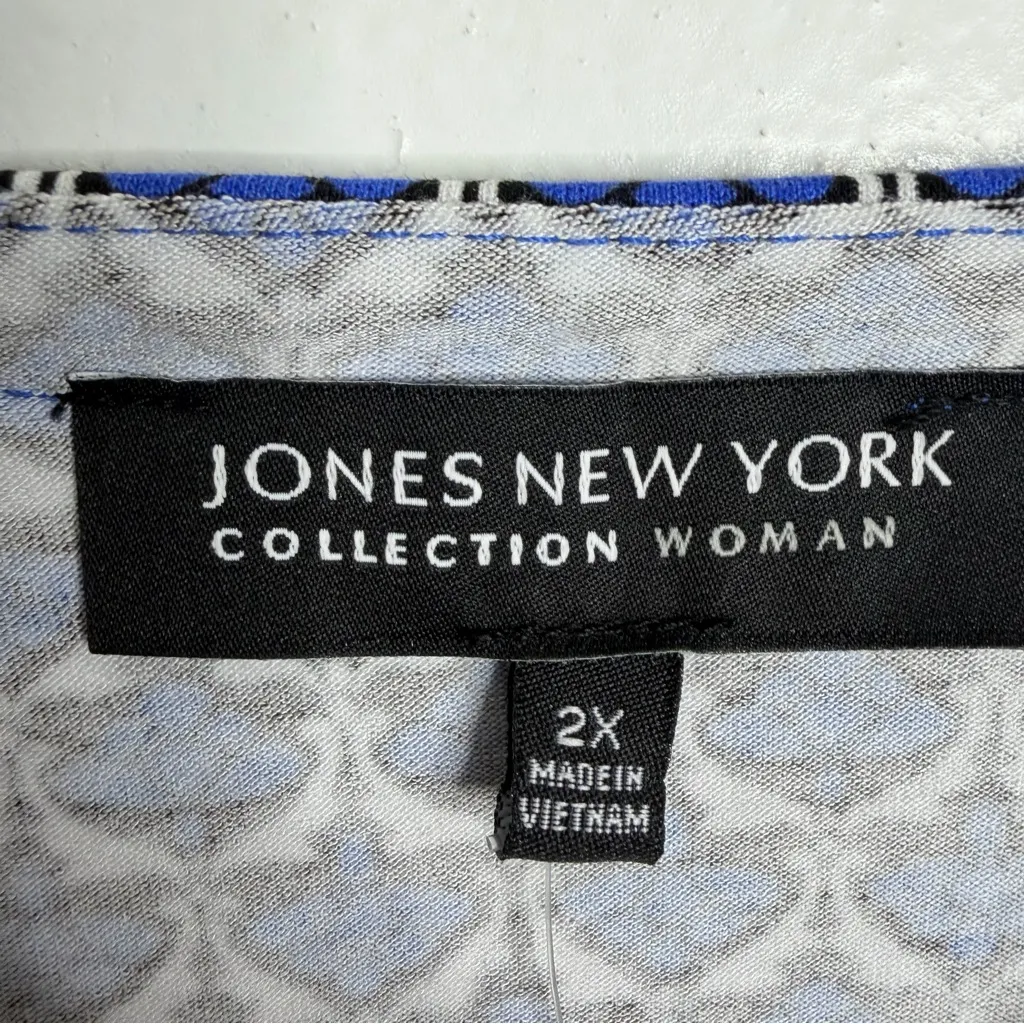 NWT Jones New York Women’s Knit Short Sleeves Blouse Blue White 2X Stretch - Image 3
