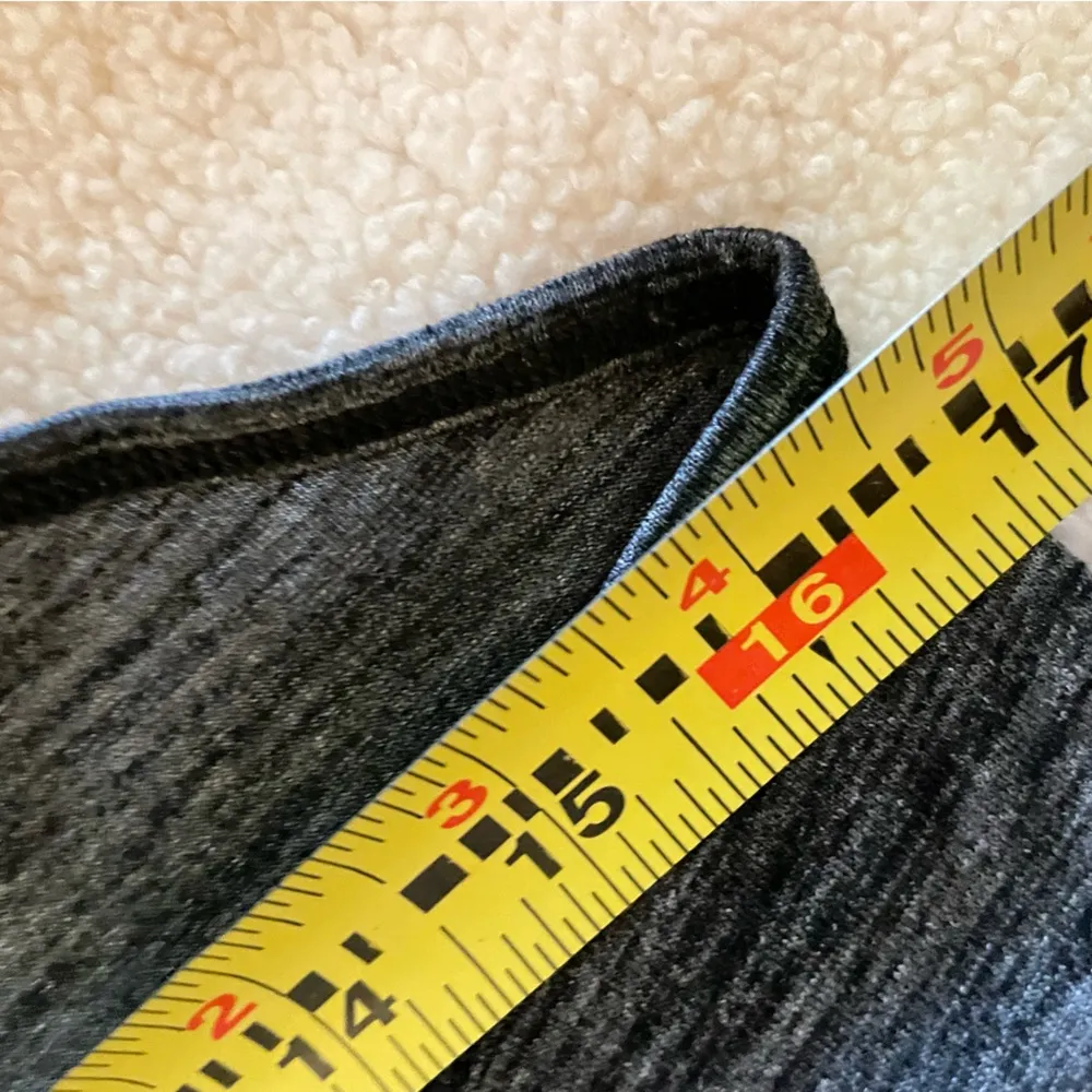 Lululemon Essential Tank Heathered Black/Grey Size 6 - Image 8