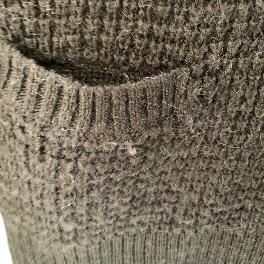 brown v neck sweater - Image 4