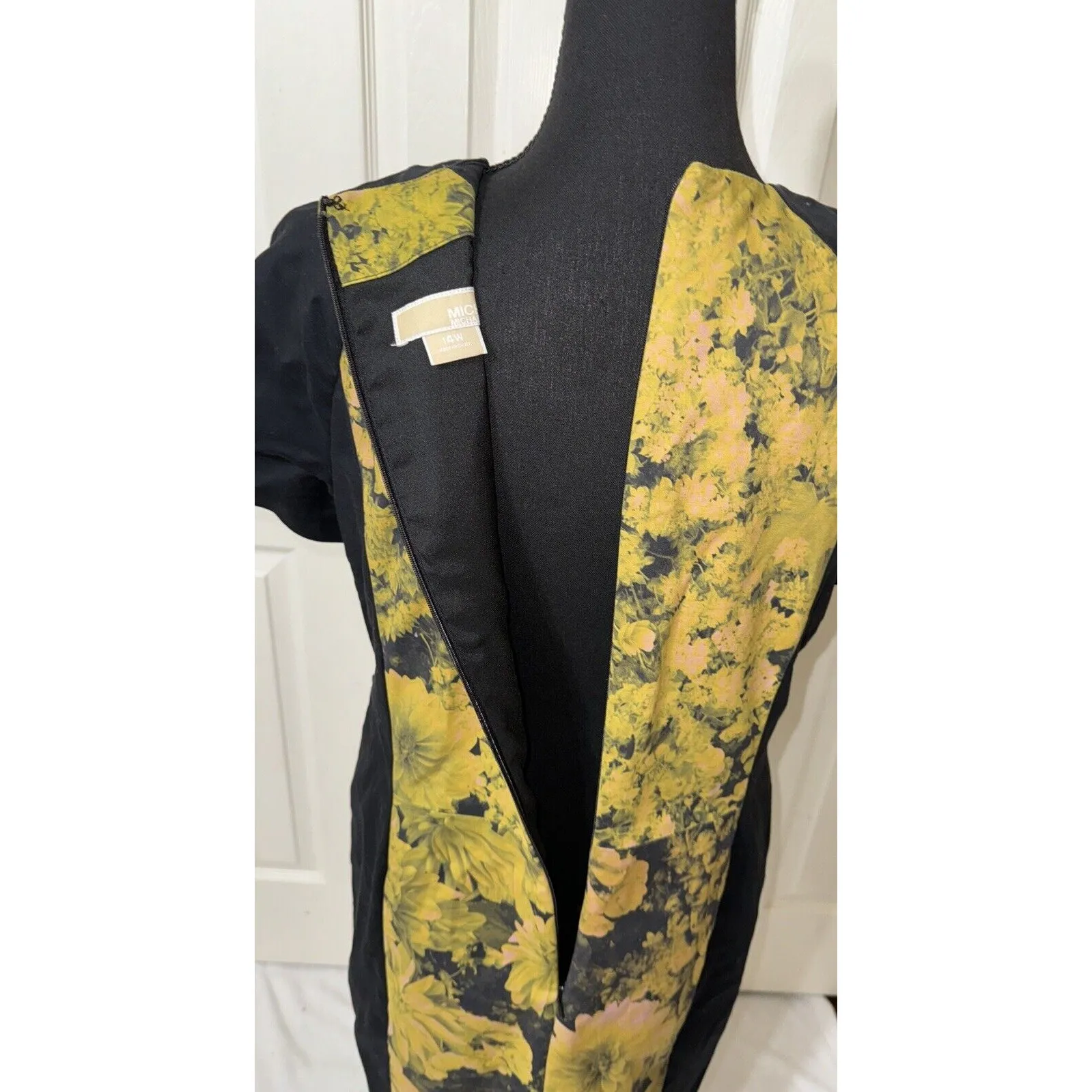 Michael Kors Floral Pannel Lined‎ Sheath Dress With Two Side Zipper Retro - Image 4