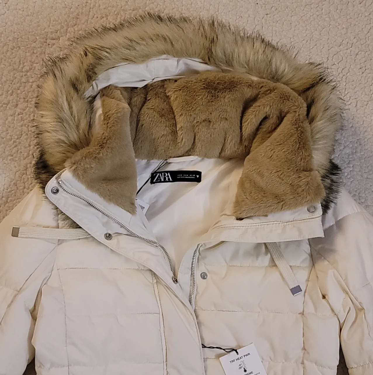 White Puffer Jacket with Faux Fur Hood - Image 17