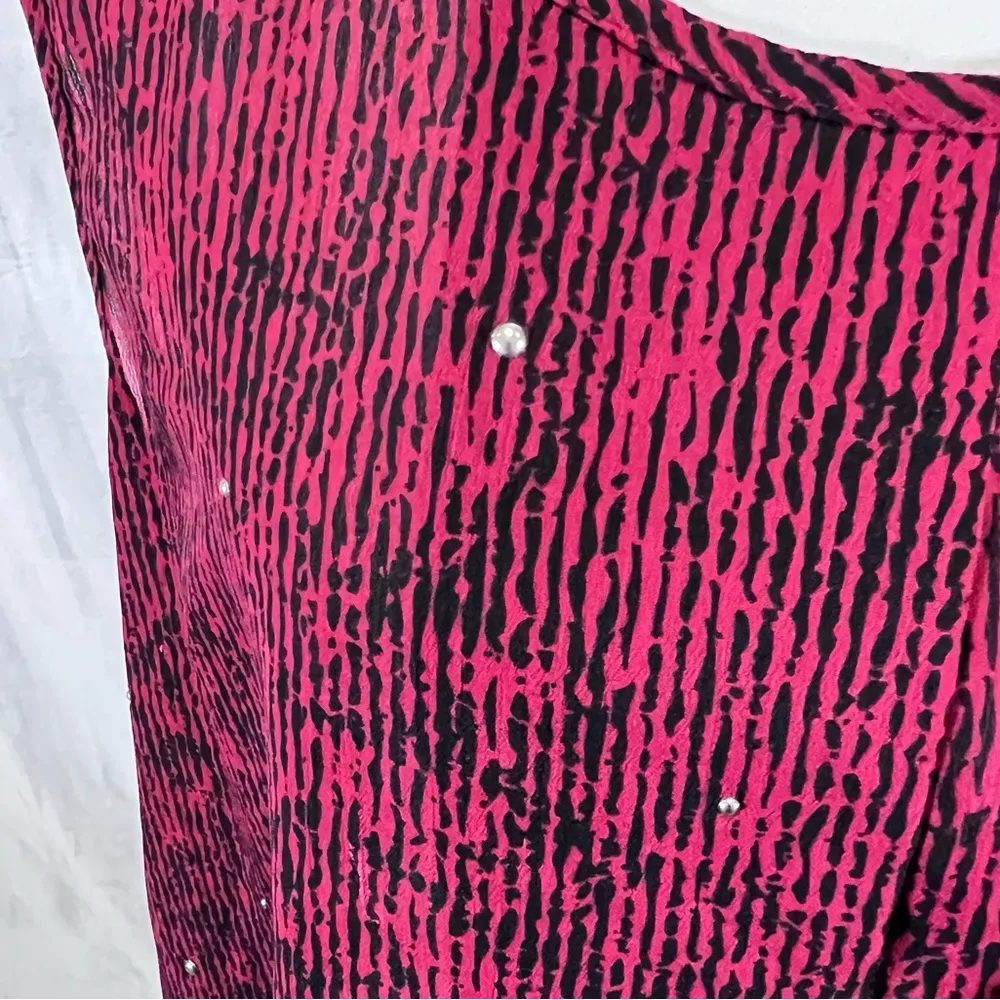 Juicy Couture red and black pleated and studded chiffon top size large - Image 4