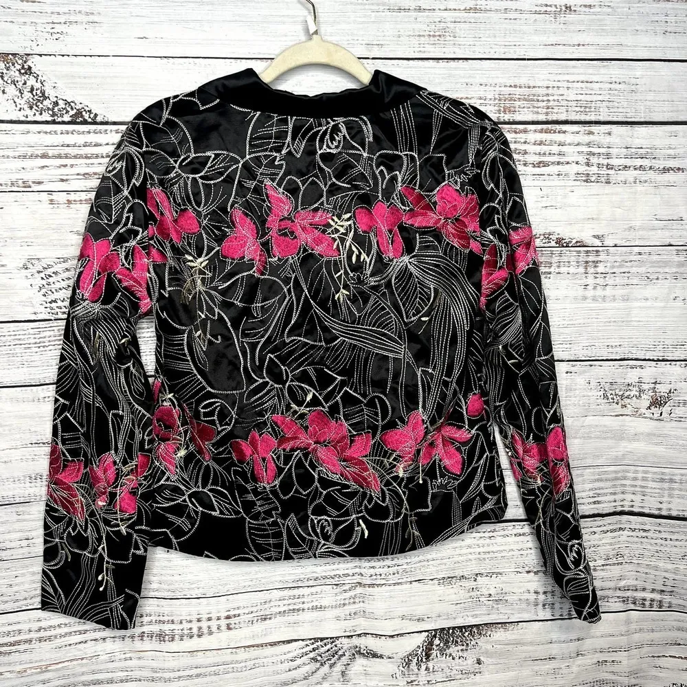 Chico's Silk Blend Button Up Jacket Embroidered Pink Black Med - Image 3