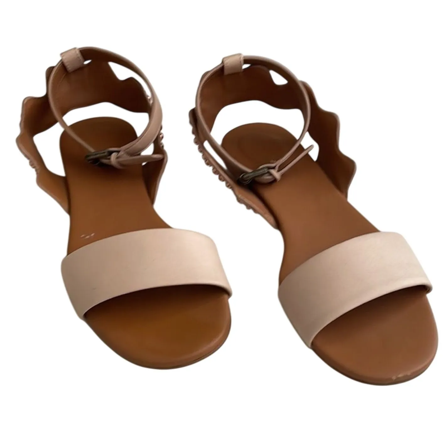 See By Chloe Flat Sandals Studded Scalloped Tan Leather Women Size 38.5 8.5 - Image 2