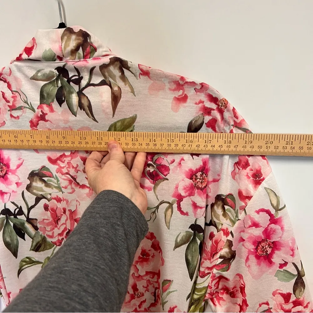 Show Me Your Mumu Floral Brie Robe, Garden of Blooms with belt, one size - Image 8