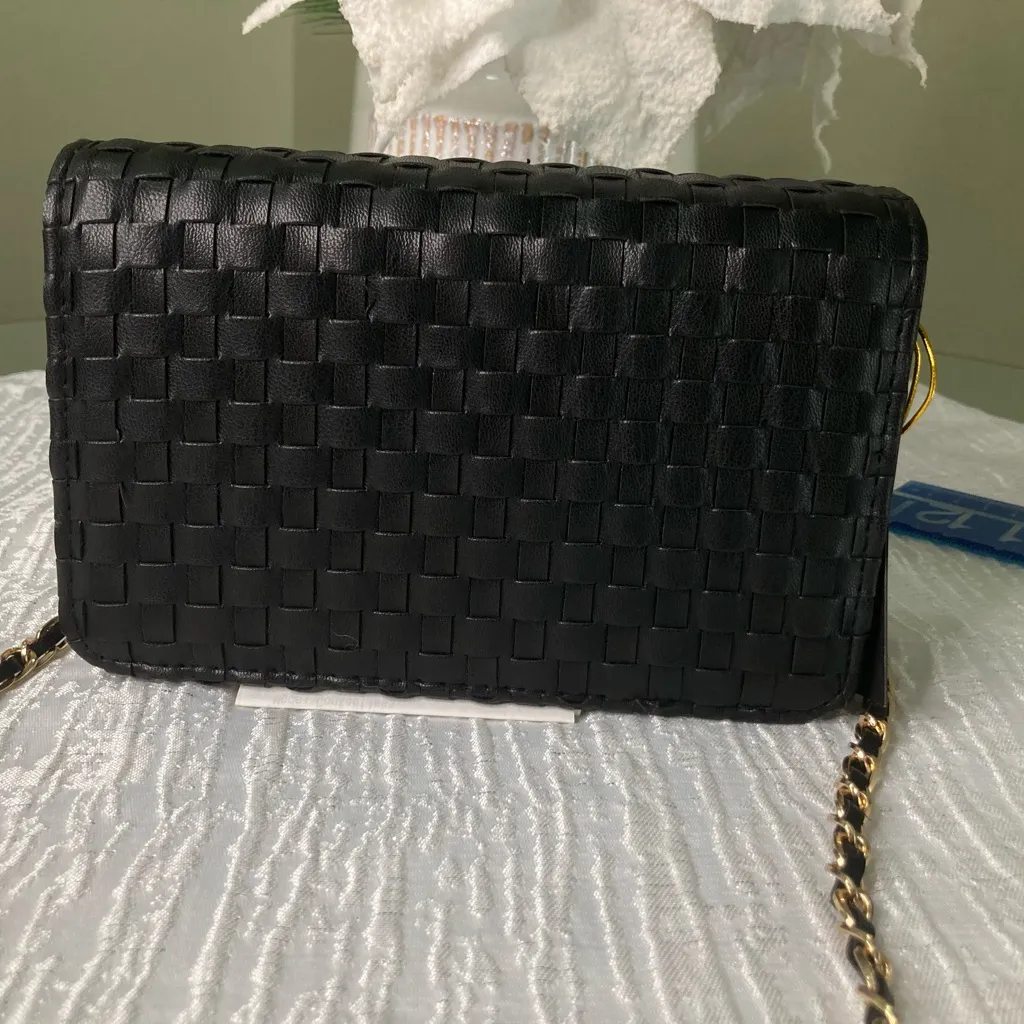 Bebe Black Woven Mini Shoulder Bag Clutch with Gold Chain NWT - Image 6