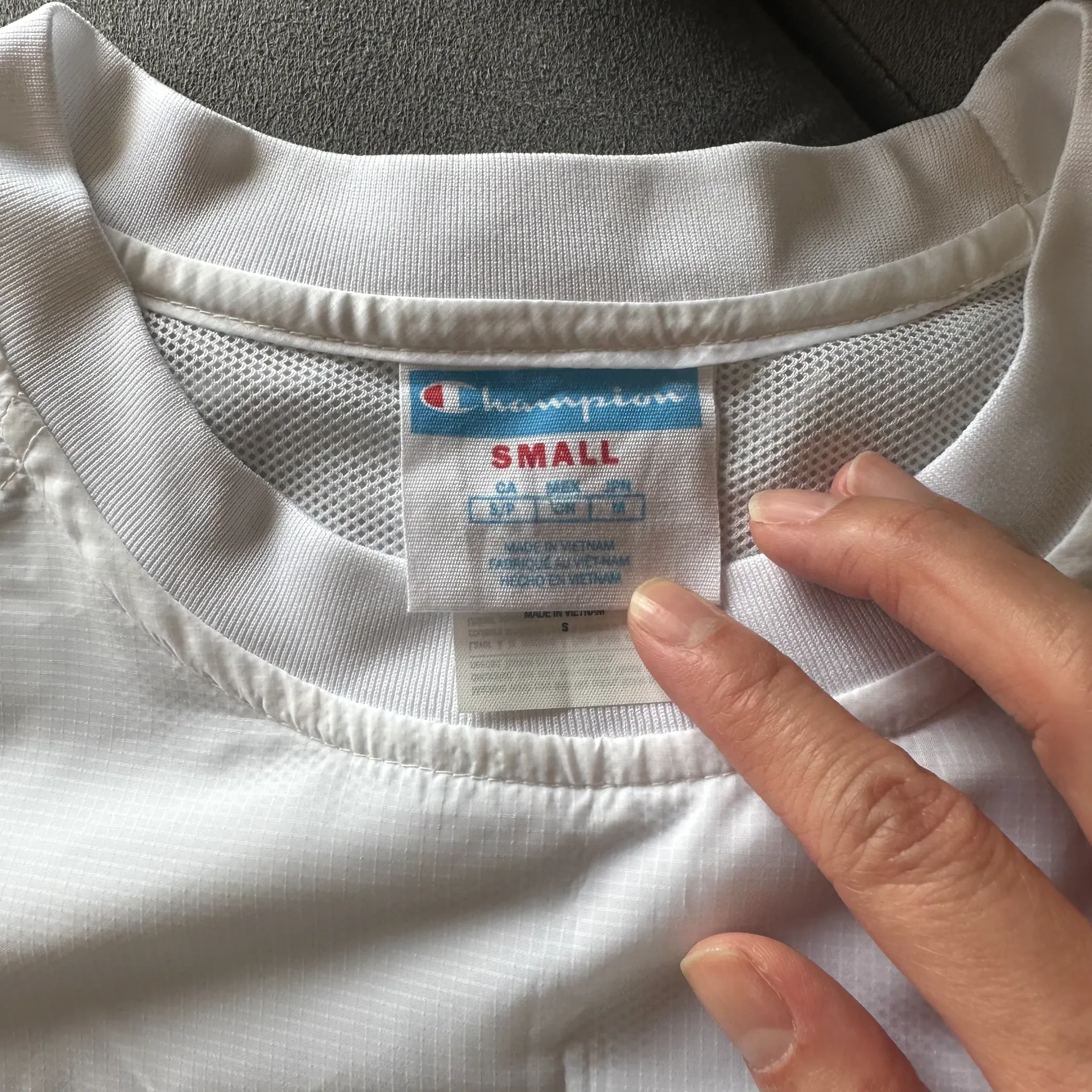 White Mesh Lining Top Size S - Image 2