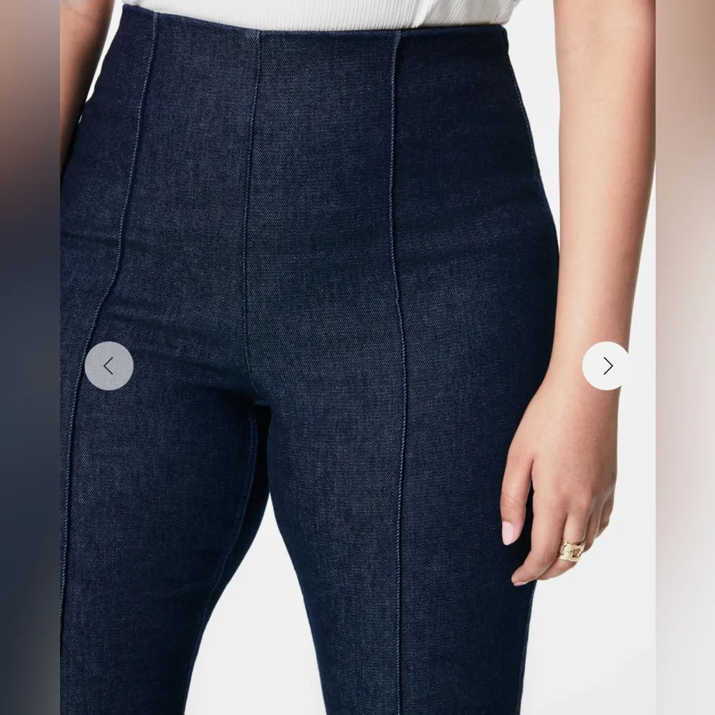 SPANX Raw+Indigo Zero Waistband Micro Flare Jeans Small - Image 9