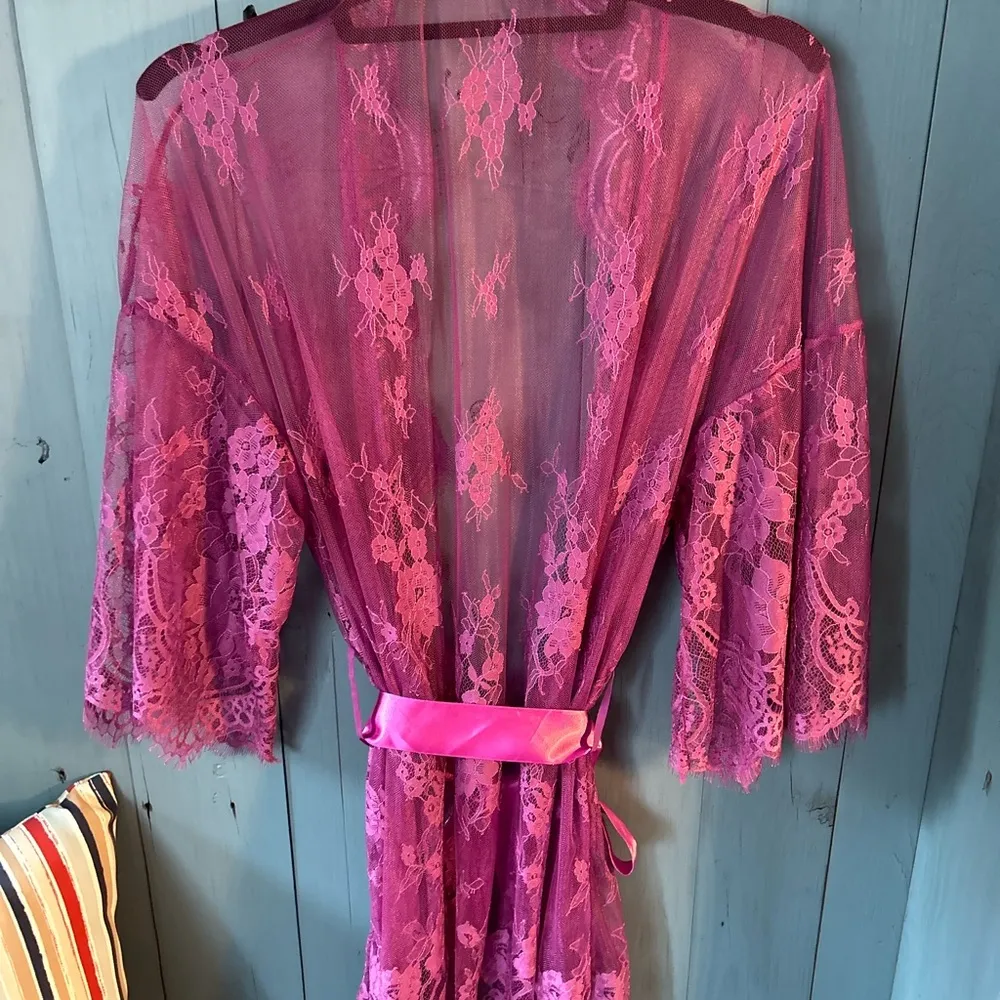 Avid Love Purple Robe Sz Large - Image 3